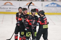Bild zeigt Torjubel Oliver Setzinger (EV Zeltweg),